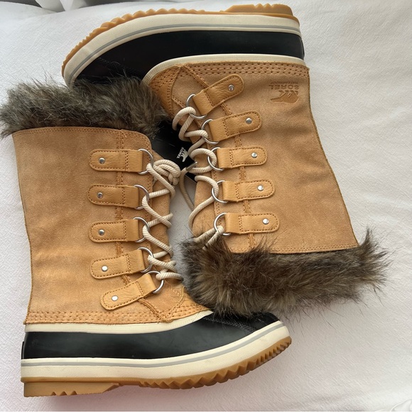 New Sorel Joan of Arctic Faux Fur Waterproof Snow Boot in Camel Brown Suede - Picture 6 of 10